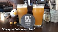 20210100 - Kenny proeft biertjes bij Half door brewery in San Diego 2 WS